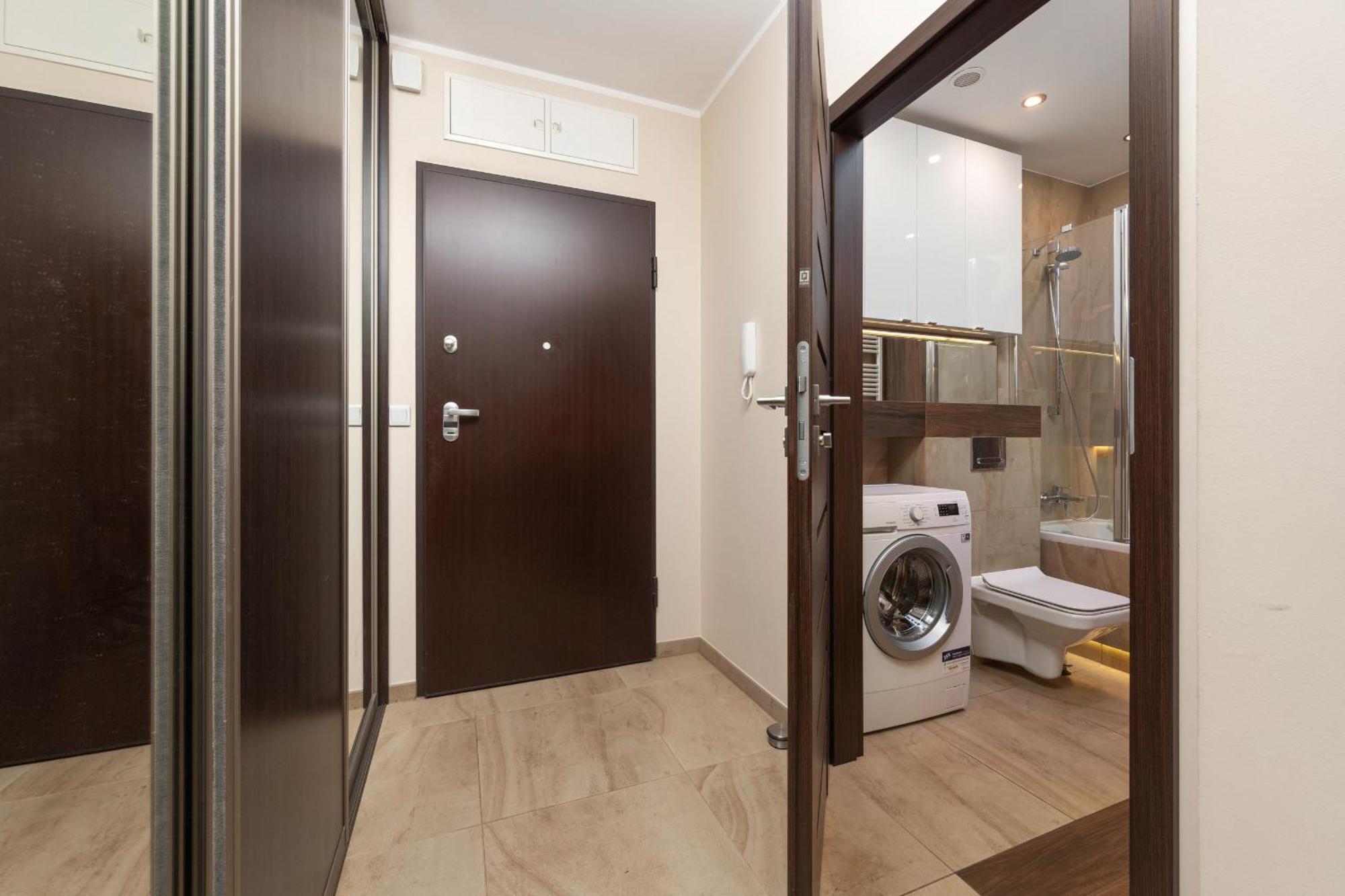 Comfortable Apartment Krakowska Wroclaw With Free Parking By Noclegi Renters ภายนอก รูปภาพ